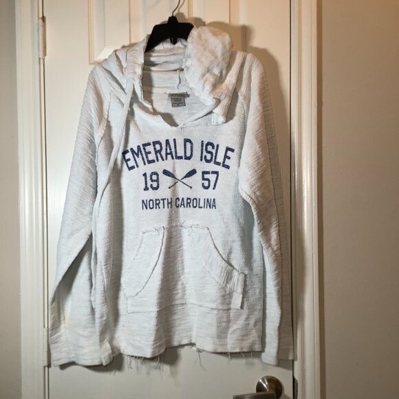 Emerald Isle 1957 North Carolina Men Pullover Hoodie - Picture 4 of 5